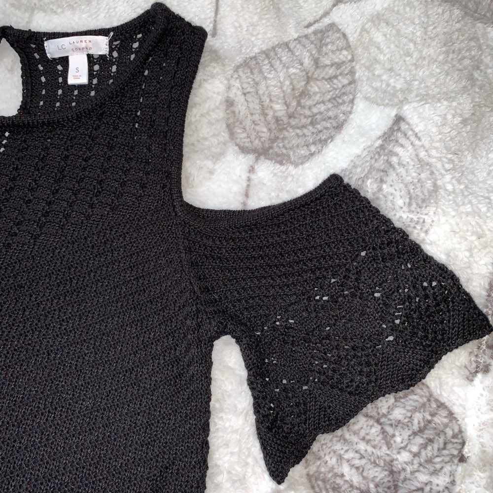 đ¤ cold shoulder sweater - Picture 5 of 7